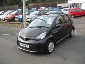 TOYOTA AYGO 2013 (13) at Robert Wade Cars Halifax